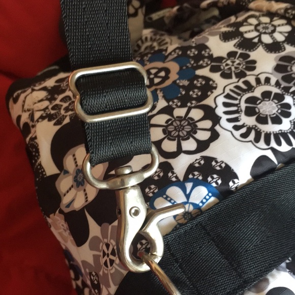 Lesportsac convertible backpack to carry - Picture 6 of 9